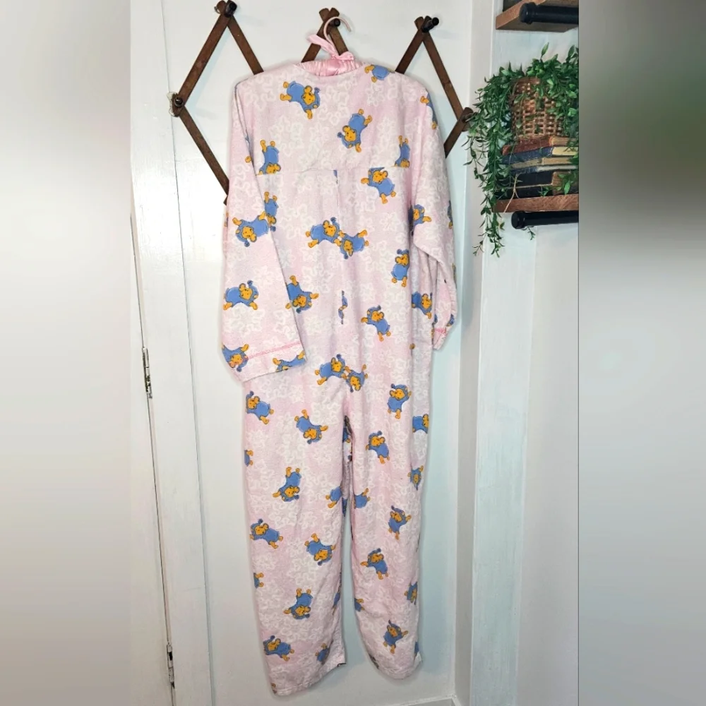 Vintage Winnie The Pooh 1 Piece Pajama Flannel Womens Size XL 4 Button Disney - Picture 3 of 7